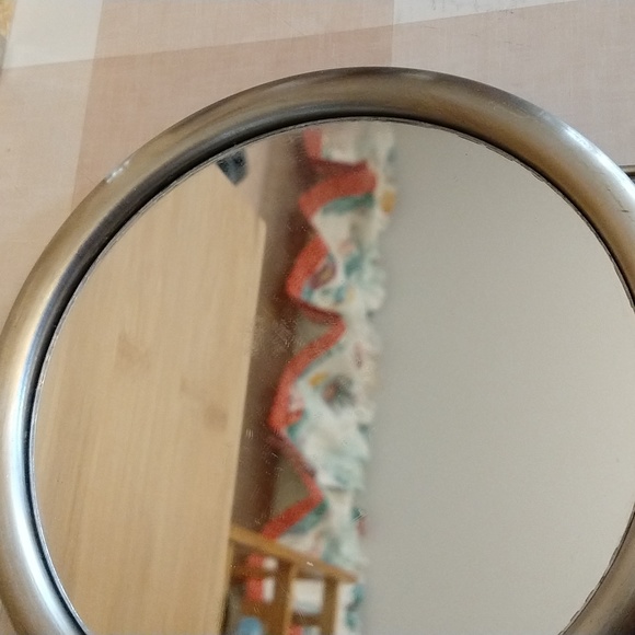 Vintage Shaving Mirror with Blades - Picture 3 of 8